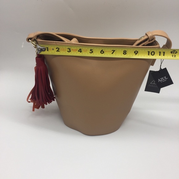 NWT AZUL Tassels Bucket Bag - Picture 2 of 9